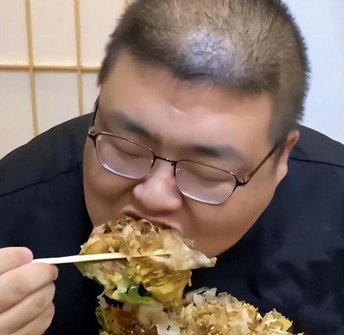 福州网红吃瓜九千仔是谁,背后的故事与影响力  第3张